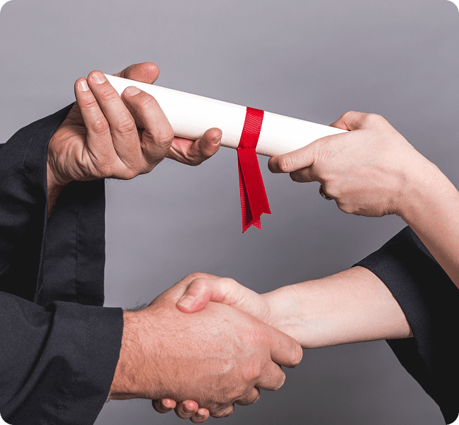 Diploma alan öğrenci